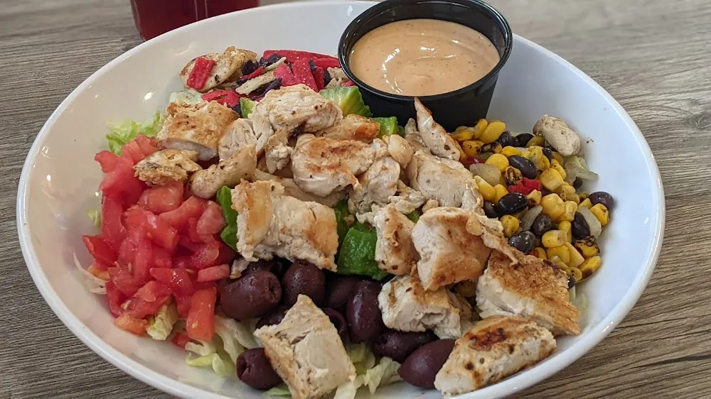Avocado Salad with Chicken