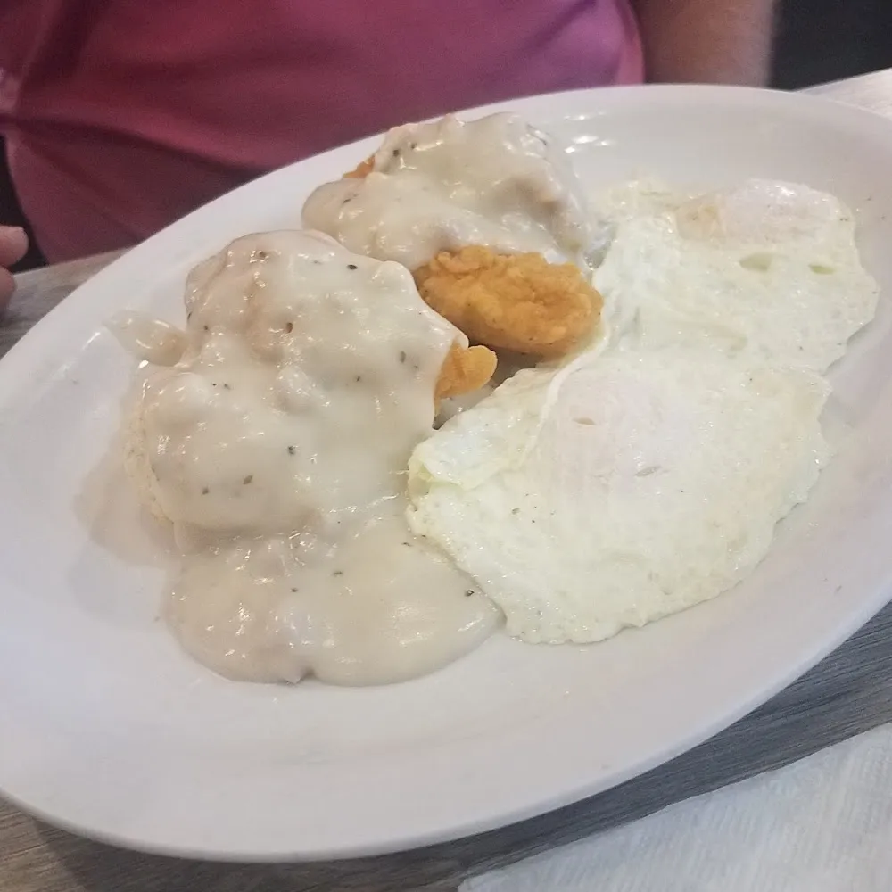 Chicken and Biscuits w Gravy